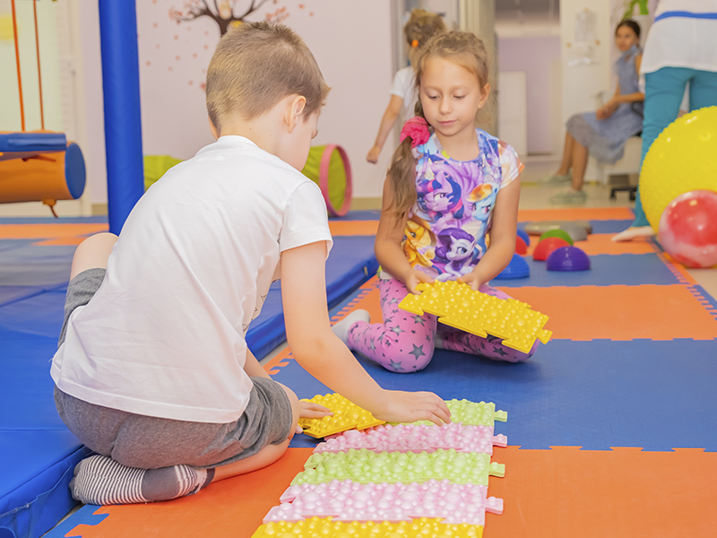 Война и мир. Как обучать ребенка и не лишать его детства_800х600.jpg