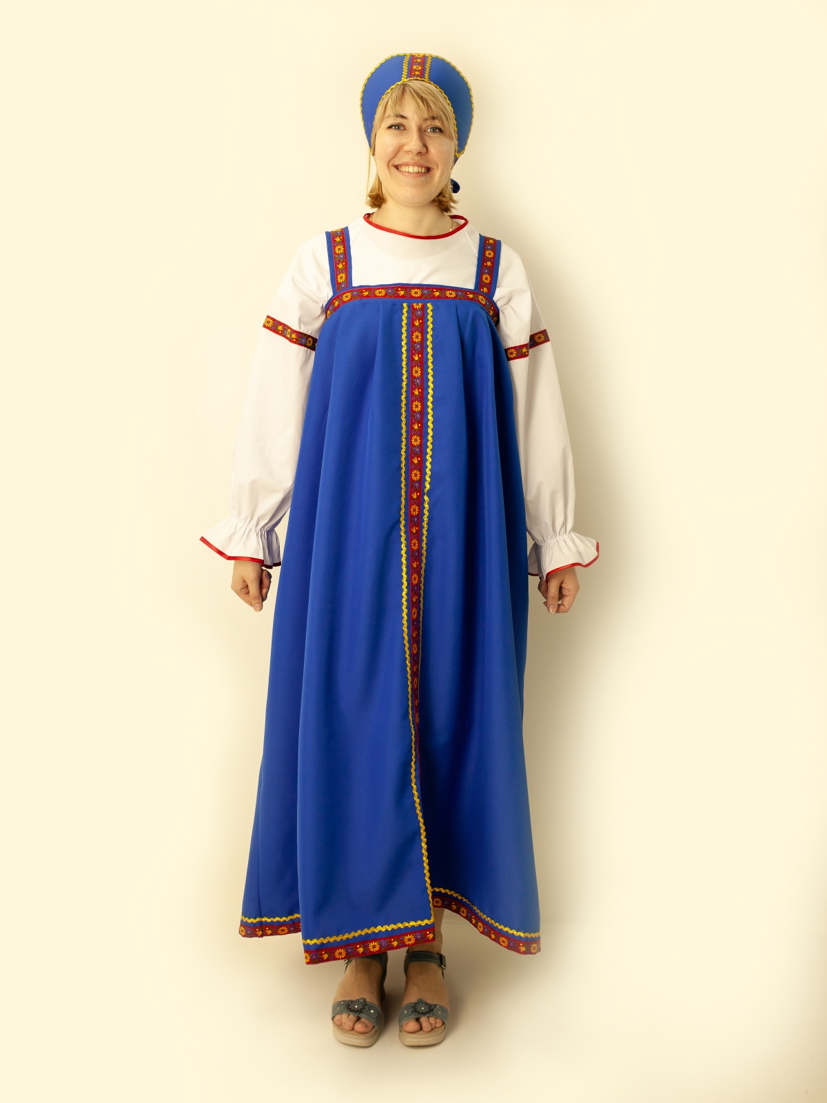 Русский народный костюм (женский) 1